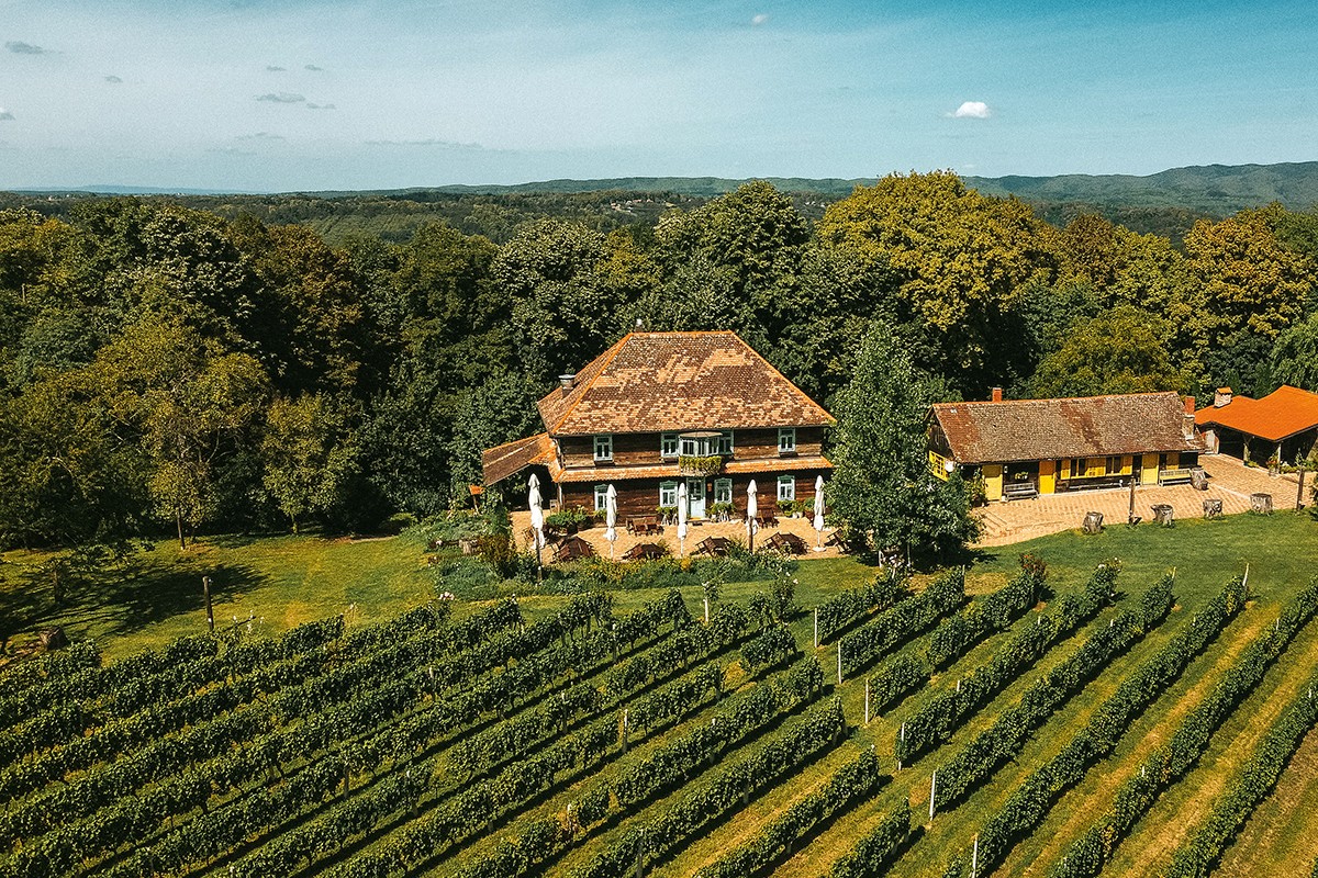 Cijeli popovački kraj uronjen je u tradiciju i ljepotu naslijeđa